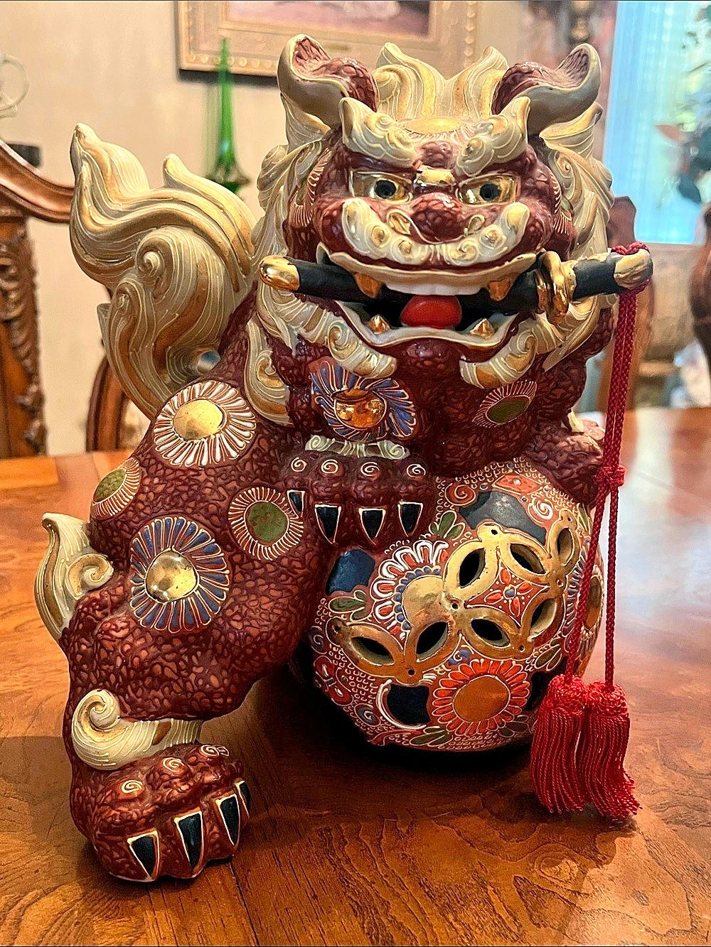 Ornate Guardian Lion Decor satsuma porcelain food dog guardian Brown & Gold
